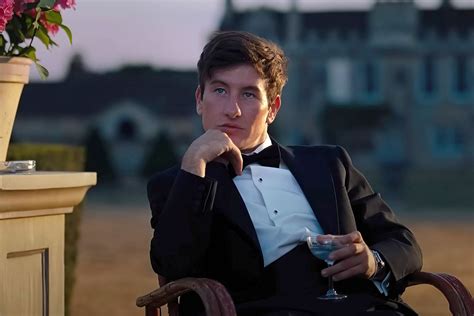 Saltburn naked ending explained by Barry Keoghan, Emerald。